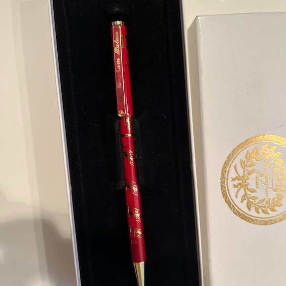 Buckingham Palace Collectible Ballpoint Pen - Picture 12 of 16